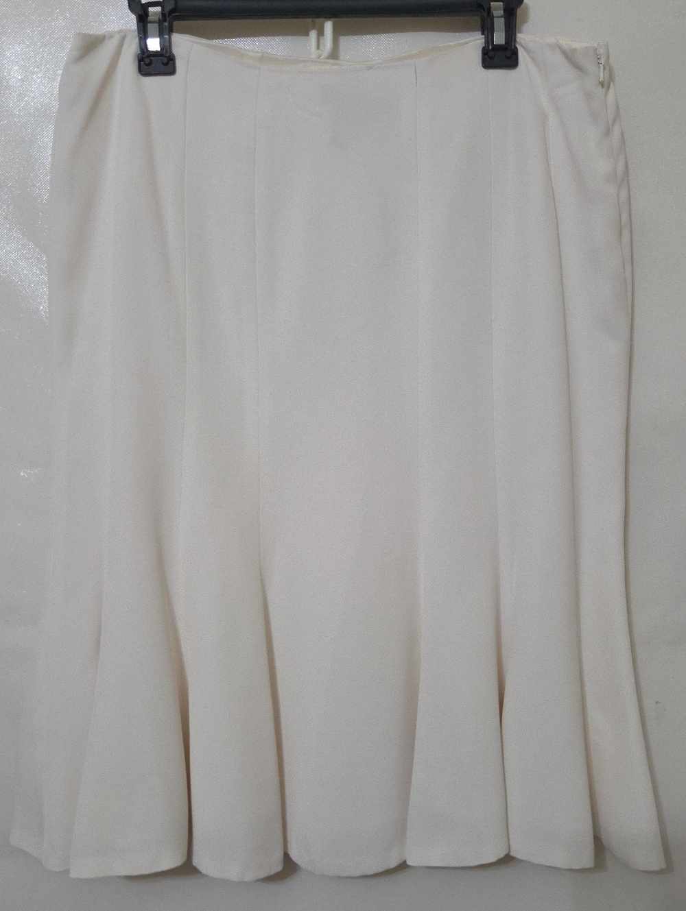 Lauren Ralph Lauren Elegant Women's Cream Flared Fully Lined Skirt - Size 12